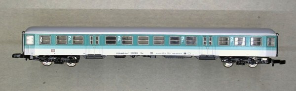 Märklin 8870 2nd Class Passenger Car